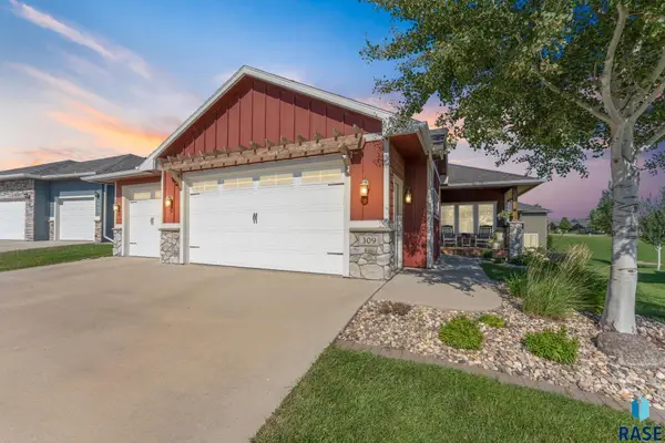 309 S Dockside Cir, Sioux Falls, SD 57107