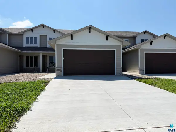 5115 E 67th St, Sioux Falls, SD 57108