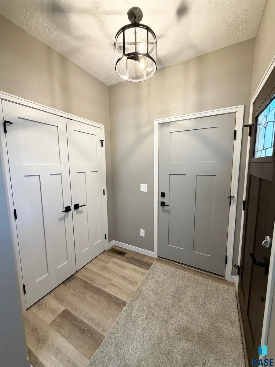 5115 E 67th St, Sioux Falls, SD 57108 - #2