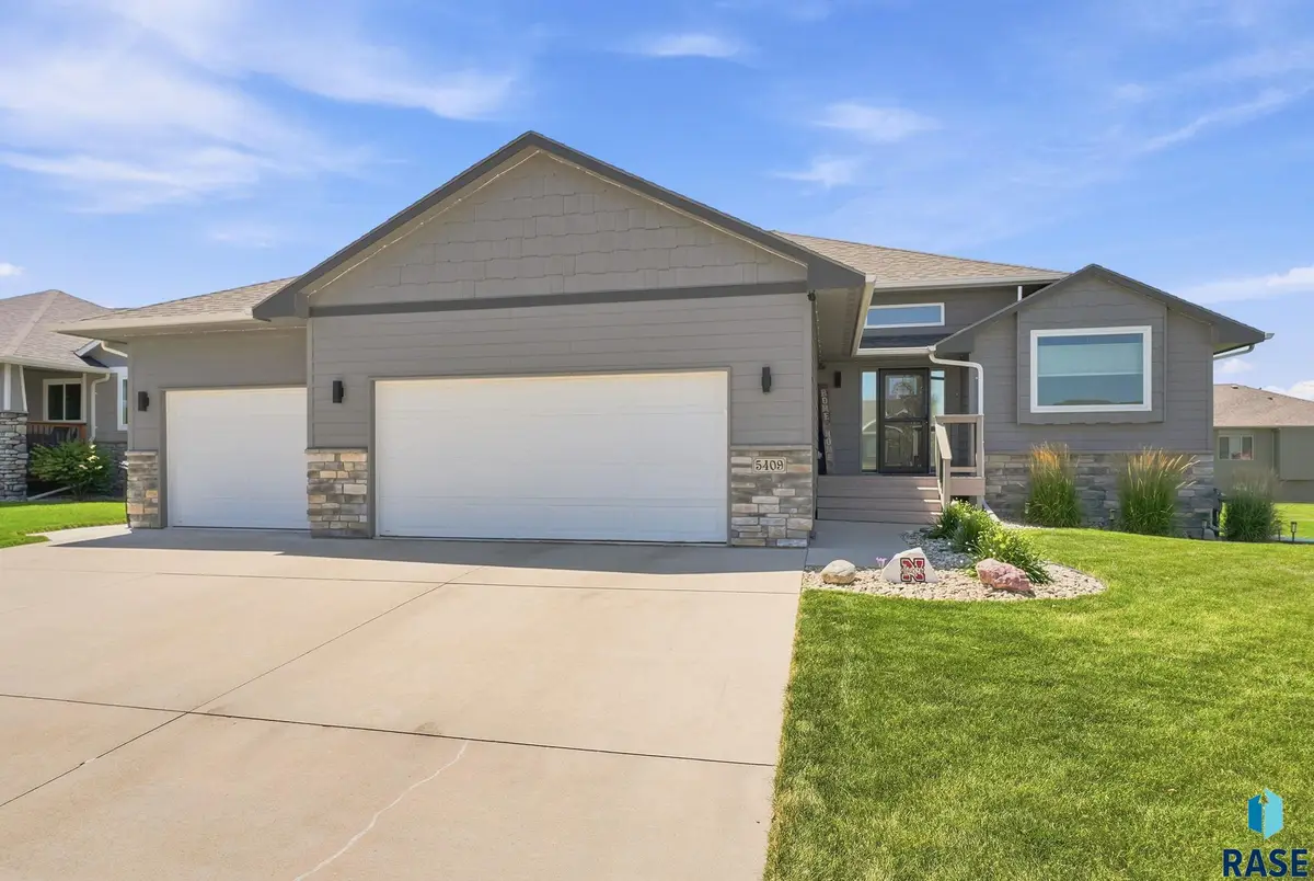 5409 S Solono Ave, Sioux Falls, SD 57108 - #1