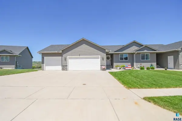 1316 N Archer Dr, Sioux Falls, SD 57103