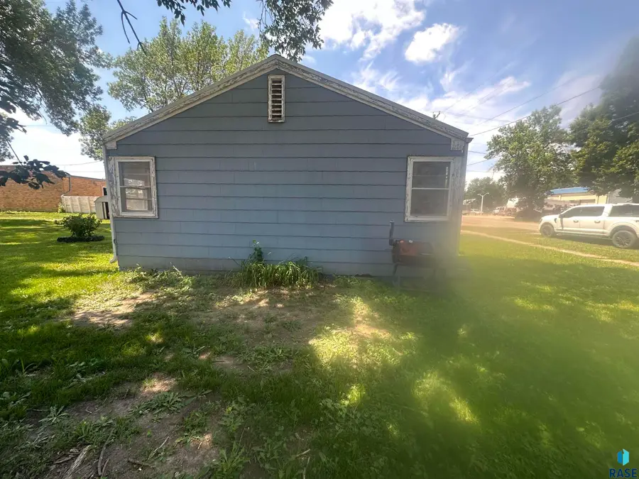 100 East Dakota St, Tripp, SD 57376 - #3