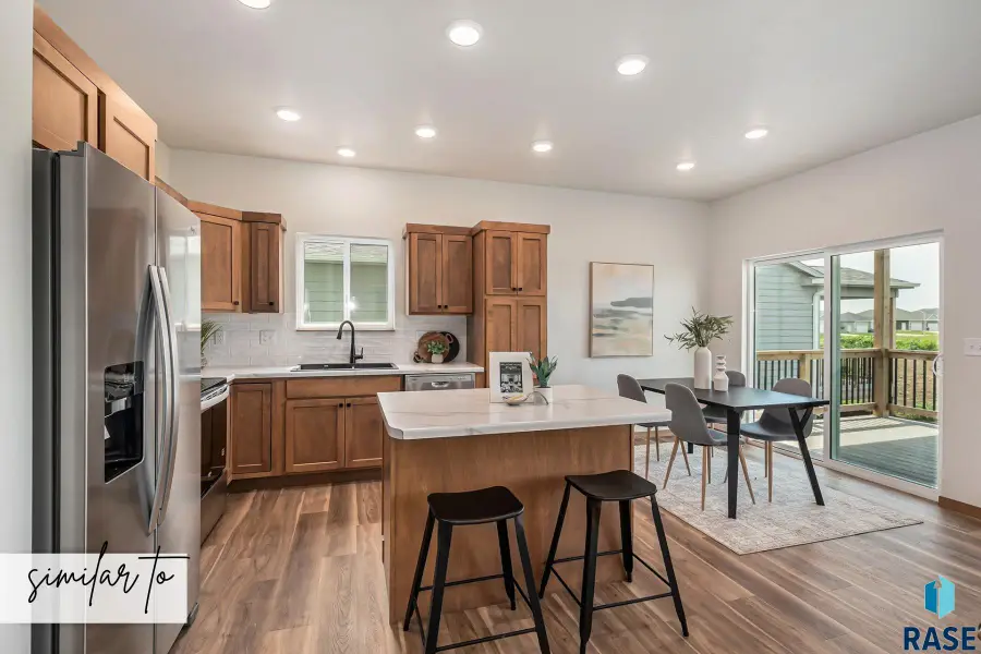 9212 W Counsel St, Sioux Falls, SD 57106 - #3