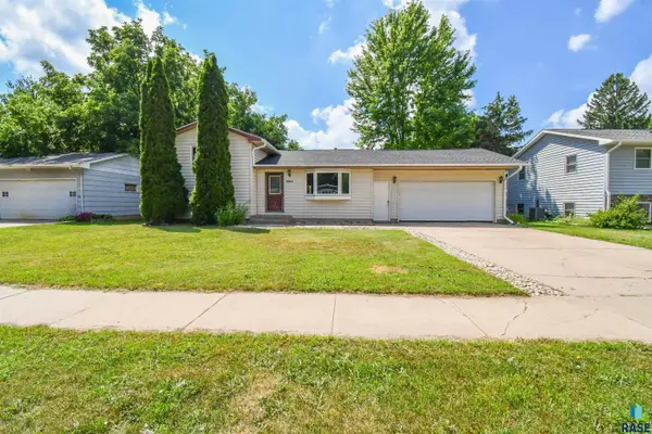 5801 W 51st St, Sioux Falls, SD 57106