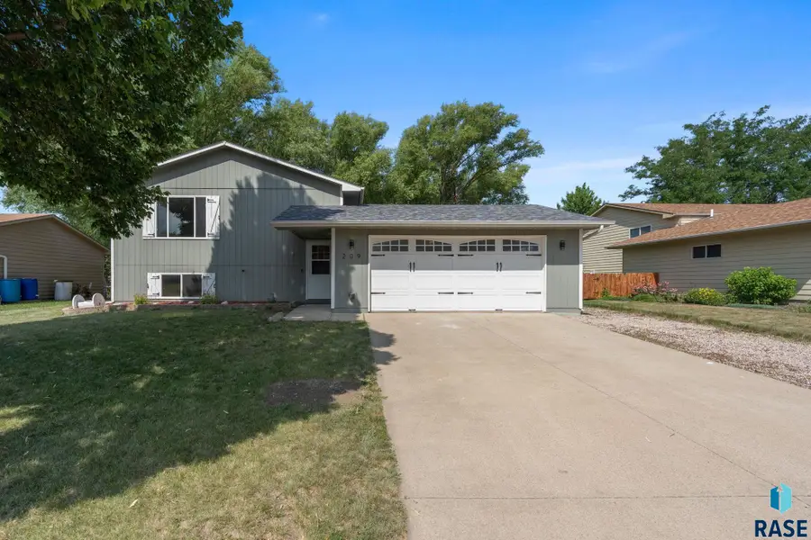 209 N Steven St N, Worthing, SD 57077 - #2