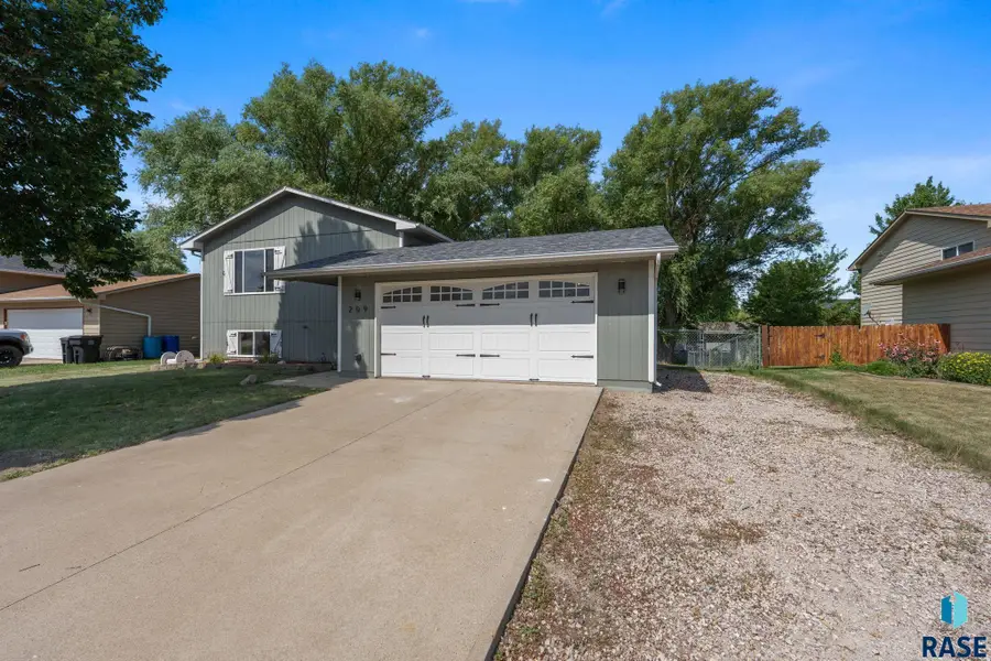 209 N Steven St N, Worthing, SD 57077 - #3