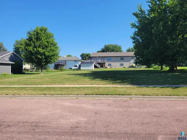 508 Northfield St, Garretson, SD 57030