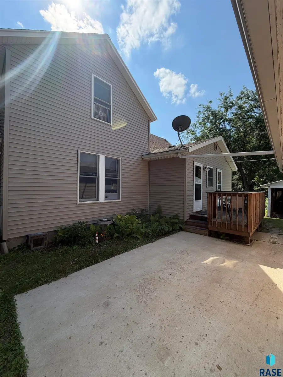 206 E 2nd St, Hardwick, MN 56134 - #2