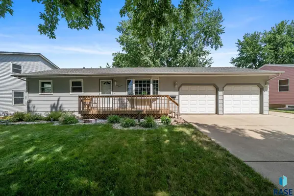 700 S Gardner Dr, Sioux Falls, SD 57103