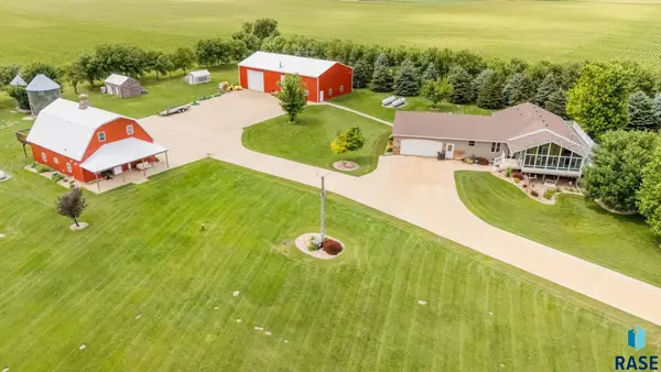 27529 477th Ave, Harrisburg, SD 57032