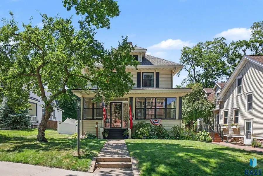 905 S Dakota Ave, Sioux Falls, SD 57104 - #2
