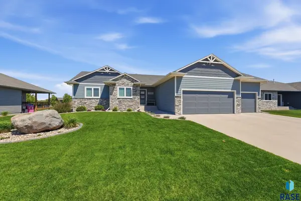 6616 E 33rd St, Sioux Falls, SD 57110