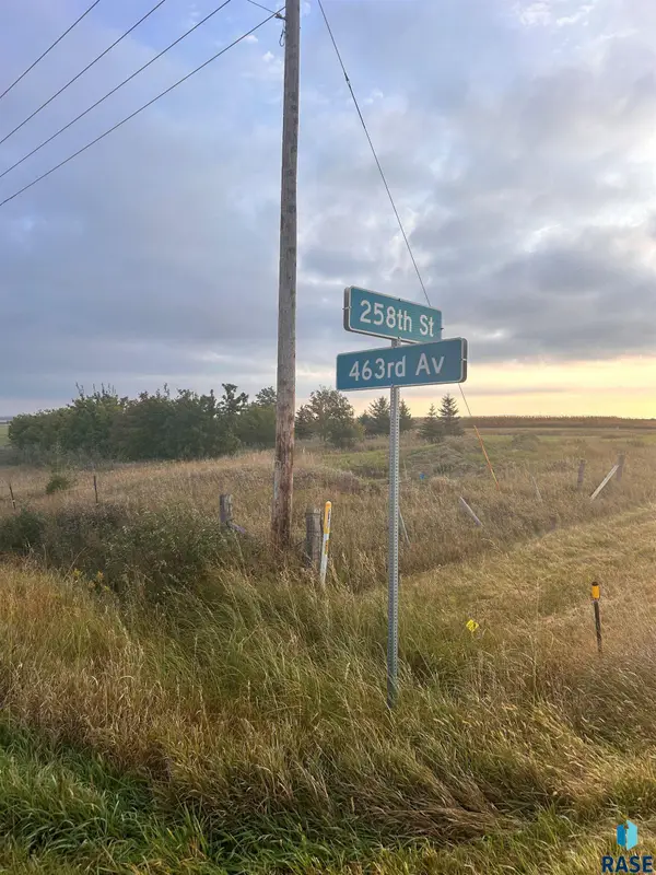 463rd Ave, Hartford, SD 57033