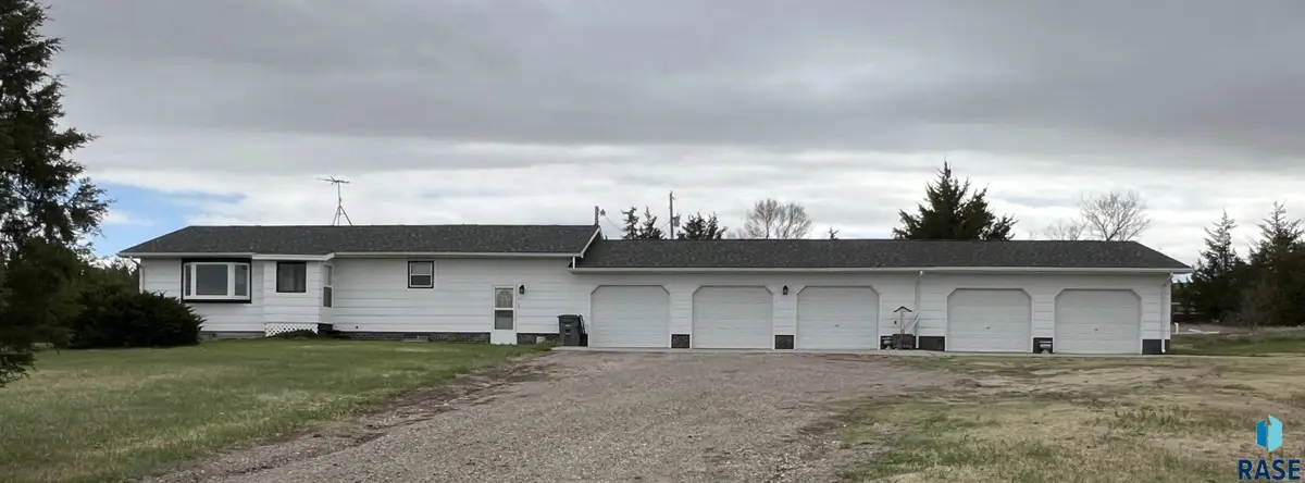 31303 Us 18 Hwy, Winner, SD 57580 - #1