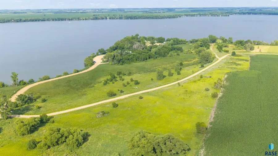 112 Sunrise Shores Ln, Garvin, MN 56132 - #2