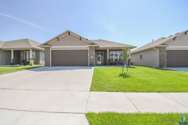 1600 S Meadowland Ave, Sioux Falls, SD 57106