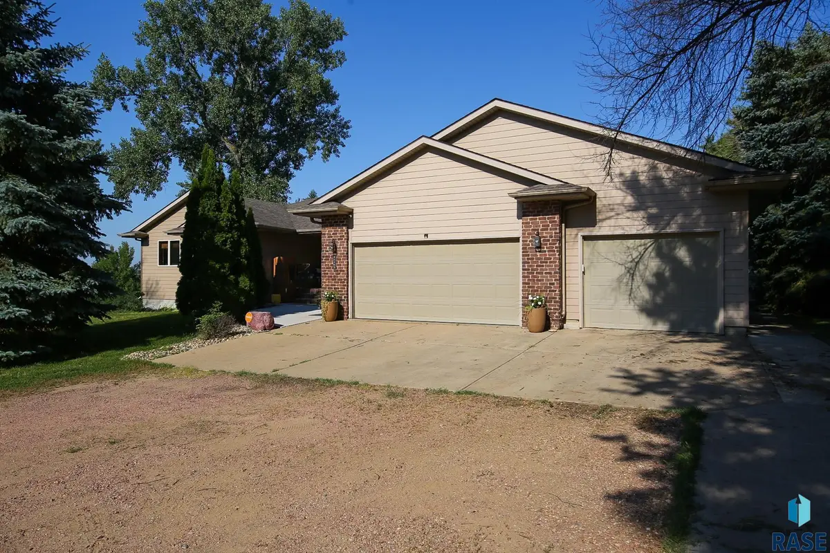 25569 470th Ave, Crooks, SD 57020 - #1