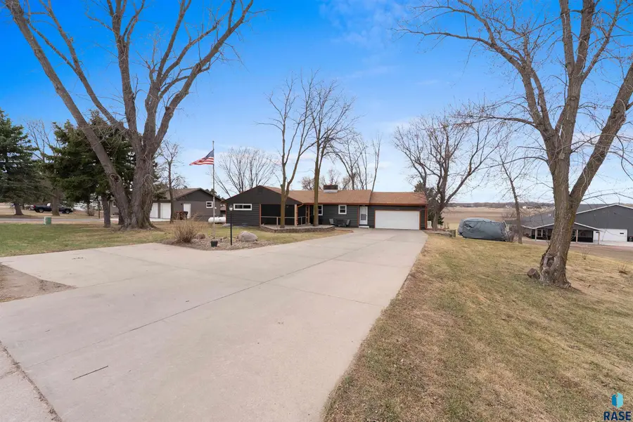 1409 Splitrock Blvd, Brandon, SD 57005 - #2