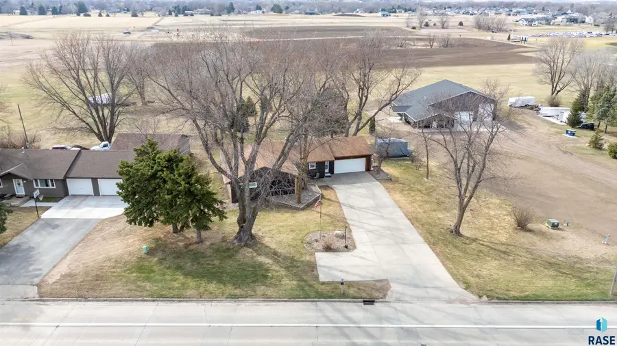 1409 Splitrock Blvd, Brandon, SD 57005 - #3