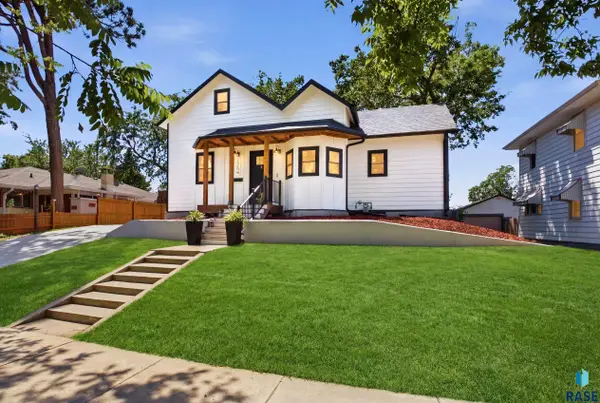 1709 S Duluth Ave Ave, Sioux Falls, SD 57105