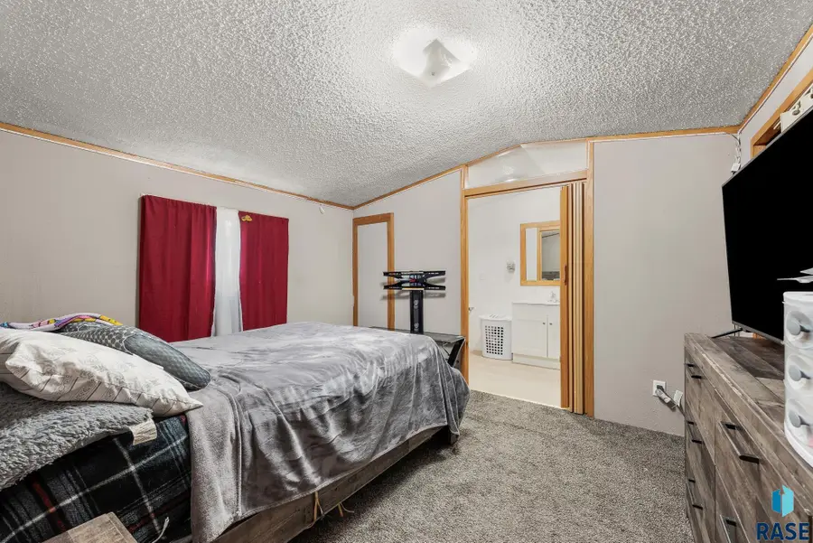 505 N Eagle Pl, Sioux Falls, SD 57107 - #3