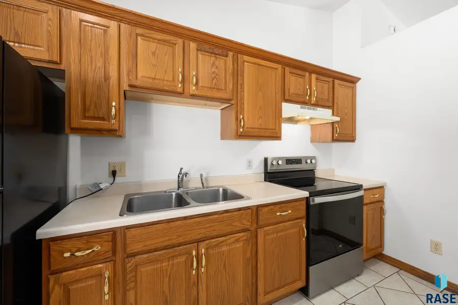 500 N Saint Paul Ave, Sioux Falls, SD 57103 - #3