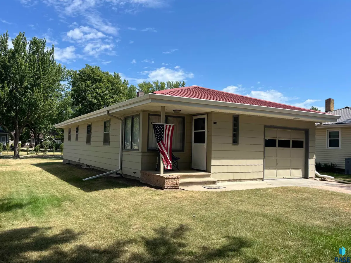 216 E Fourth St, Freeman, SD 57029 - #1
