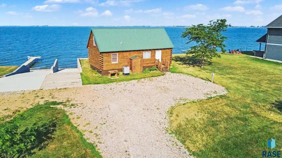21251 Vantage Point Rd, Lake Preston, SD 57249 - #2