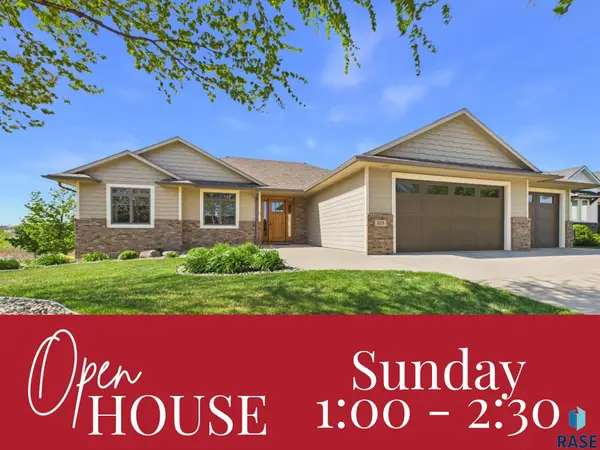 305 E 77th St, Sioux Falls, SD 57108