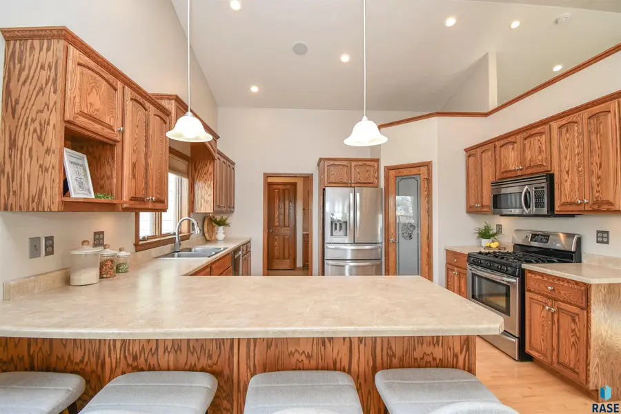 601 Emmett Trl, Harrisburg, SD 57032 - #3