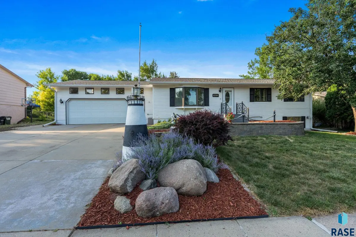 W Westminster Dr, Sioux Falls, SD 57106 - #1