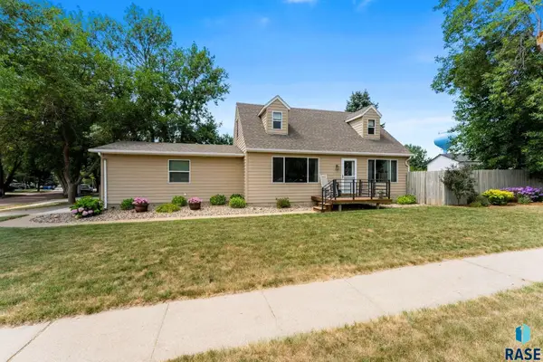 4516 E Belmont St, Sioux Falls, SD 57103
