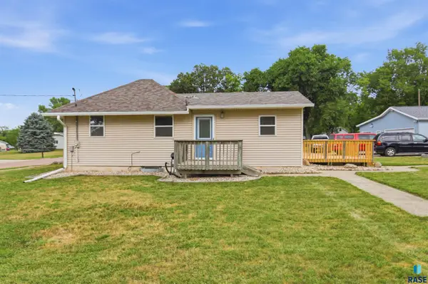 508 S Park Ave, Colton, SD 57018