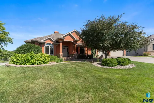 6105 S Mustang Cir, Sioux Falls, SD 57108