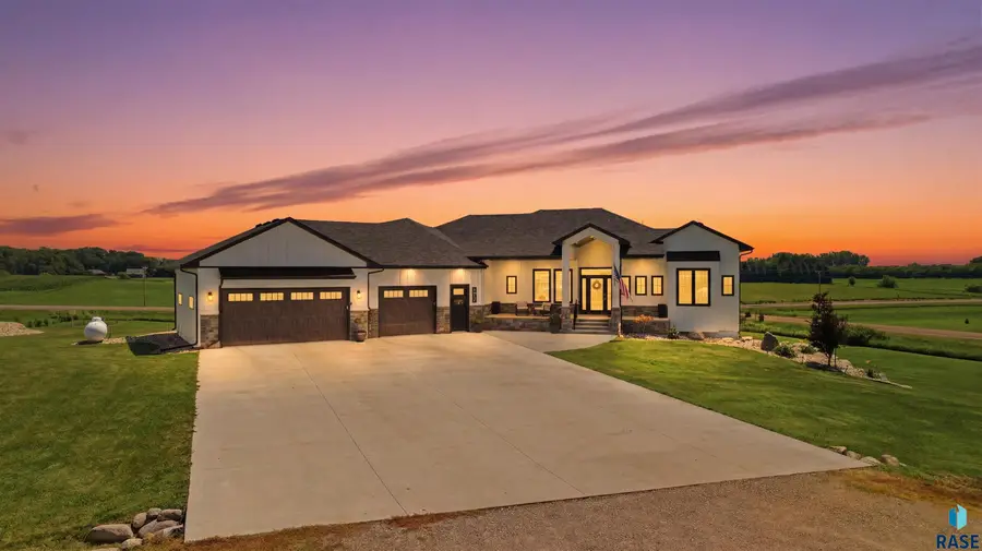 46992 254th St, Crooks, SD 57020 - #2