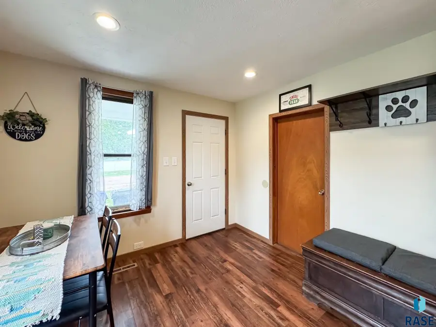 108 N 2nd Ave, Crooks, SD 57020 - #3
