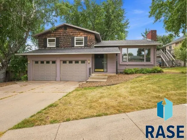 4004 S Glenview Rd, Sioux Falls, SD 57103 - #2