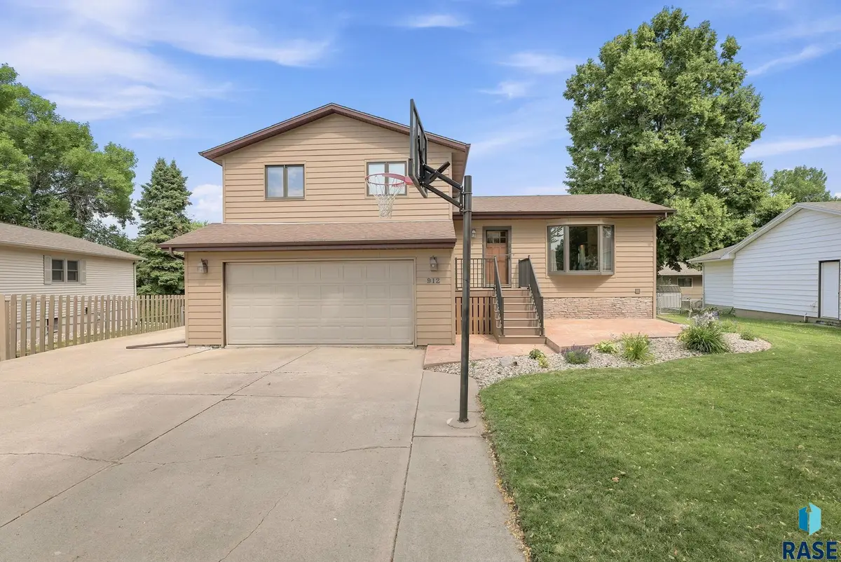 912 S Gardner Dr, Sioux Falls, SD 57103 - #1