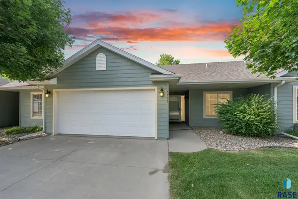 5303 W Eucalyptus Pl, Sioux Falls, SD 57107