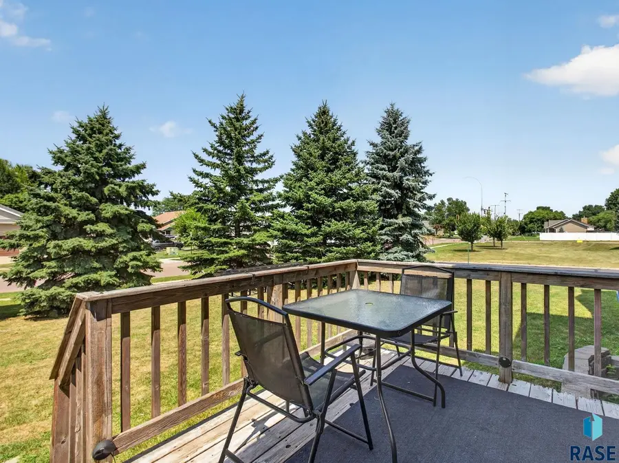 4909 S Kalen Pl, Sioux Falls, SD 57108 - #3
