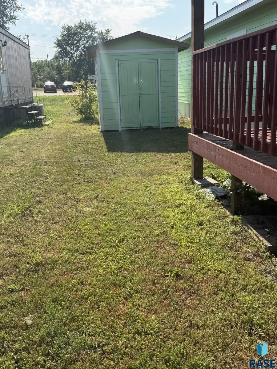 3109 N Cypres Pl, Sioux Falls, SD 57104 - #3
