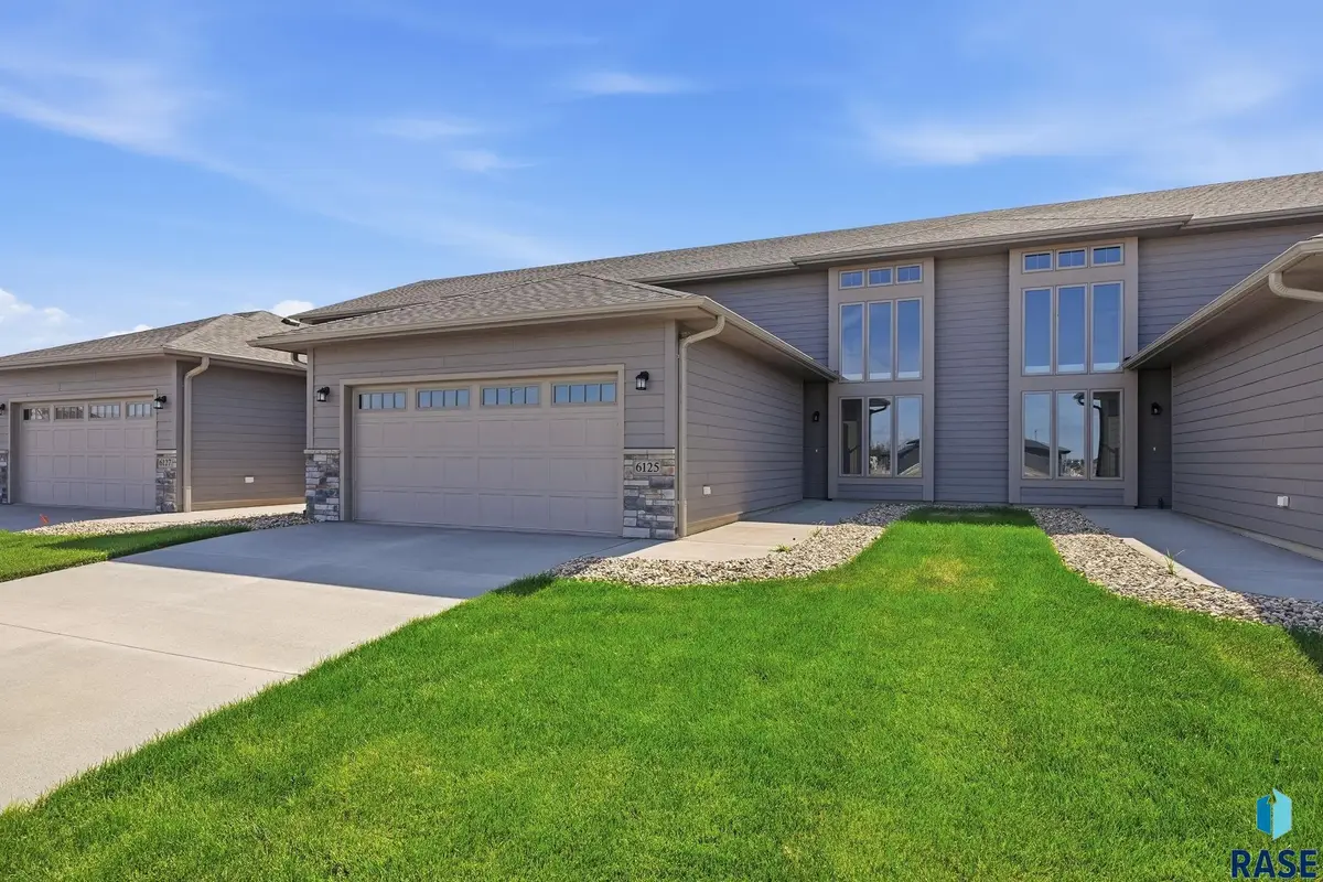6125 S Bison Pl, Sioux Falls, SD 57108 - #1
