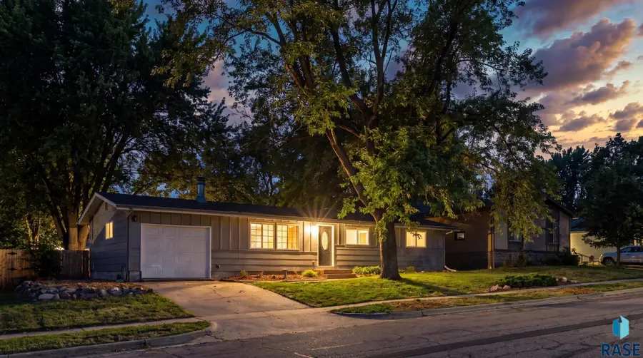 2908 E Klondike Trl, Sioux Falls, SD 57103 - #2