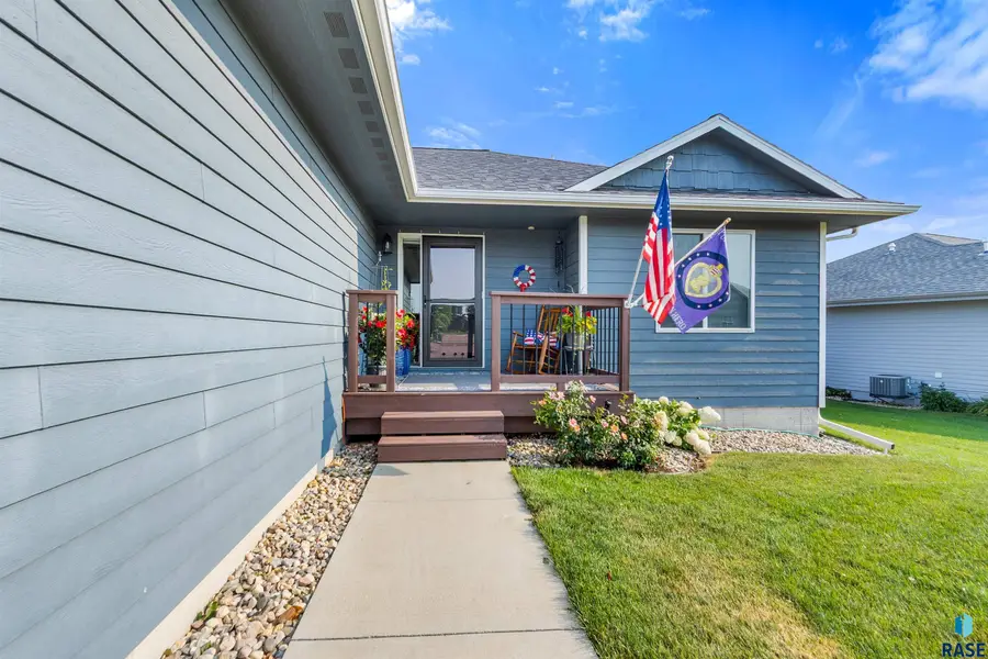 7712 W Browning St, Sioux Falls, SD 57106 - #3