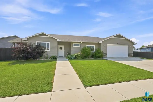 5315 S Whisper Cove Trl, Sioux Falls, SD 57108