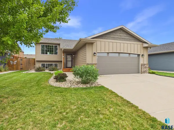 4700 S Tribbey Trl, Sioux Falls, SD 57106