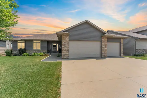 1600 S Kinderhook Ave, Sioux Falls, SD 57106
