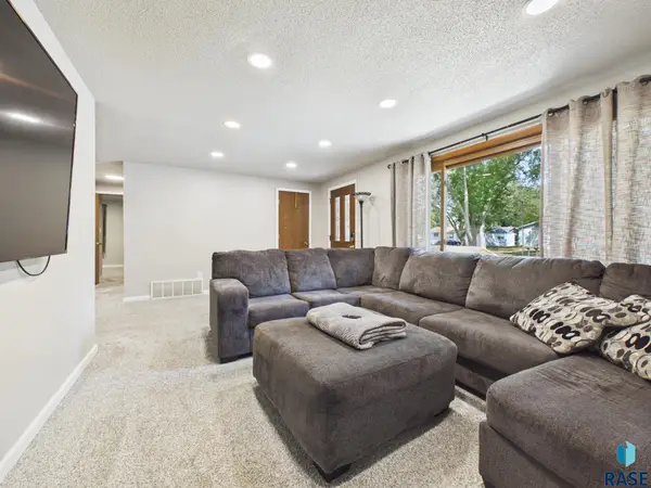 1112 Forest St, Brookings, SD 57006