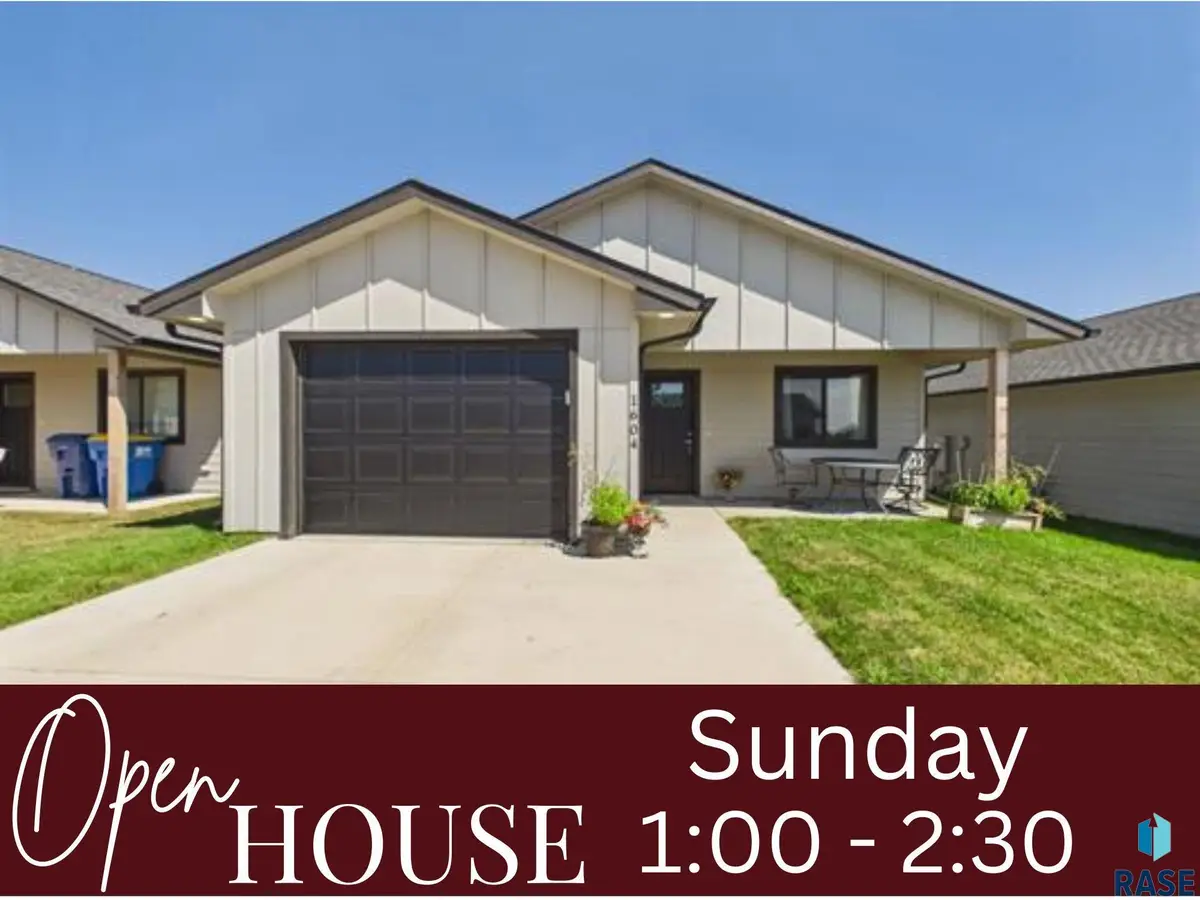 1604 N Tina Dr, Sioux Falls, SD 57110 - #1