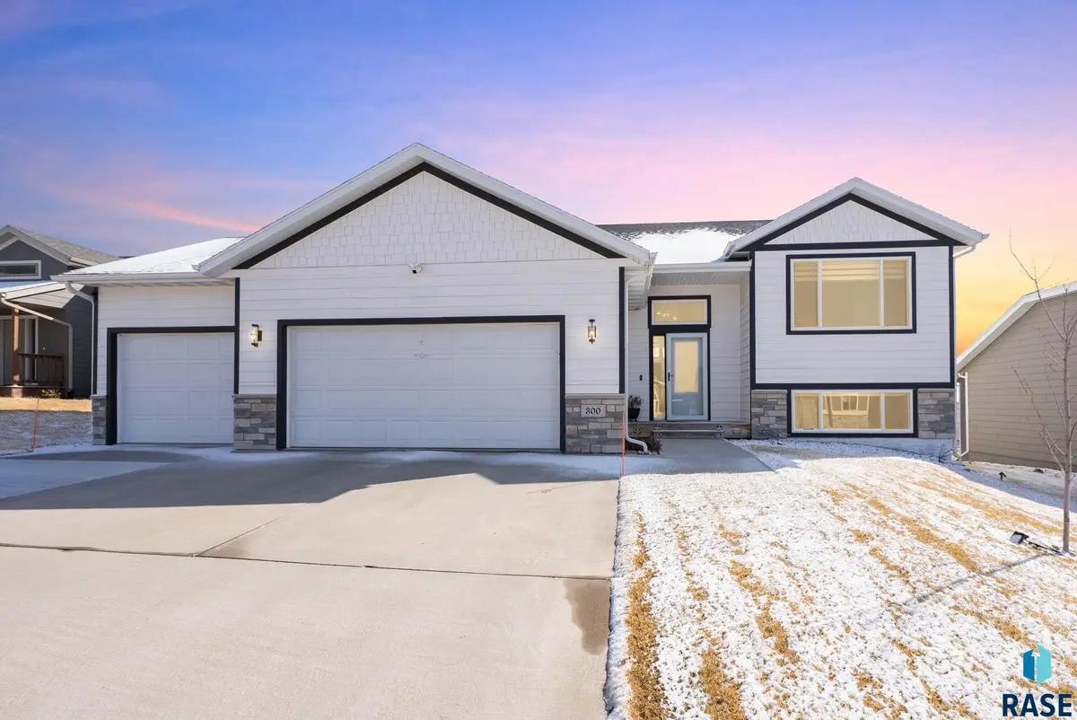 300 S Tumble Creek Ave, Sioux Falls, SD 57110 - #1
